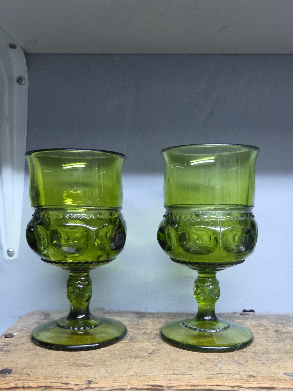 Vintage Indiana Glass King's Crown Avocado Green Goblets - Set of 2 - Picture 1 of 3